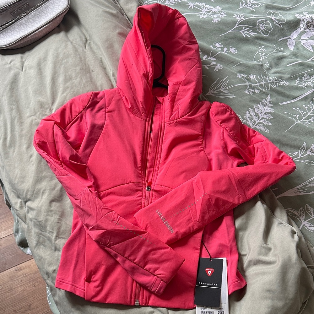 lululemon athletica Pink Hooded Puffer Jacket brand new with tags